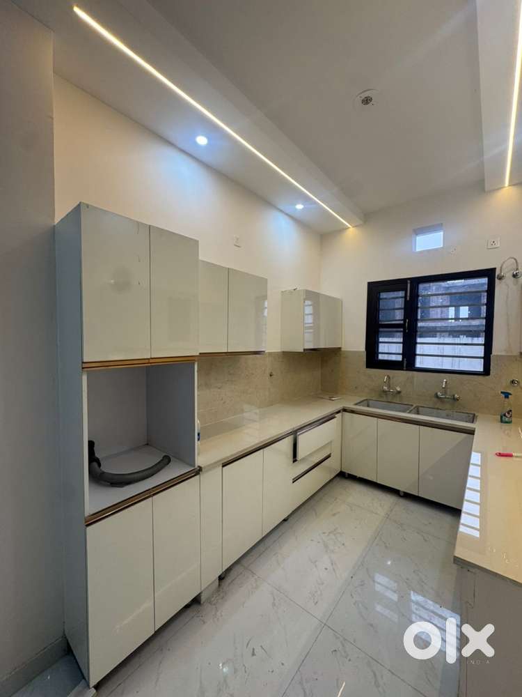 Both option avialble semi furnished rent 29k Fully furnished rent 45k