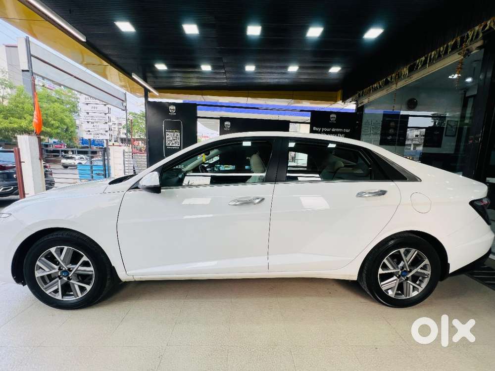Hyundai Verna 1.5 Mpi Mt Sx (o), 2023, Petrol