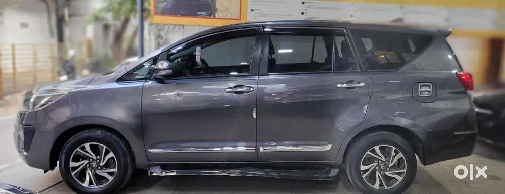 Toyota Innova Crysta Petrol 2022
