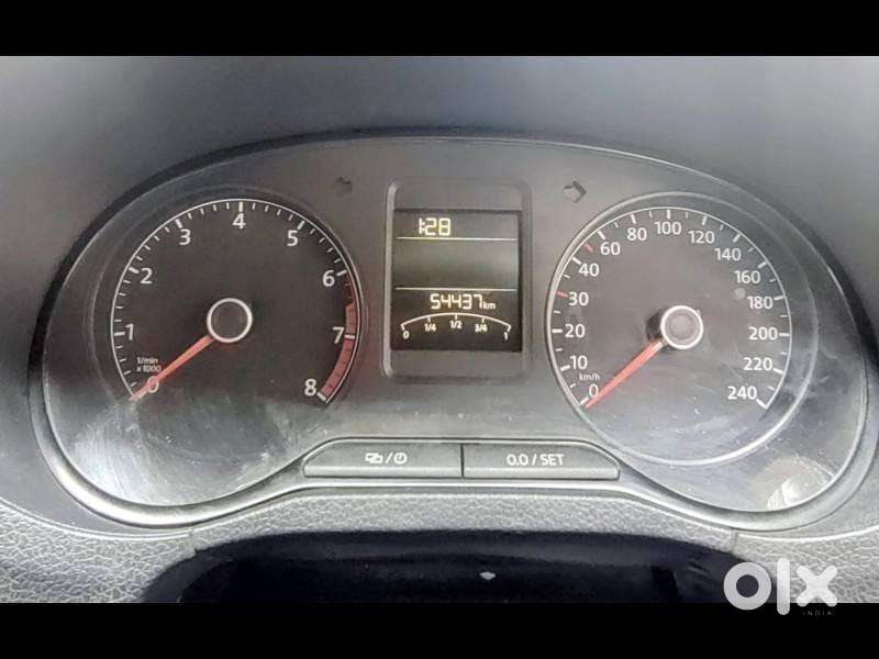 Volkswagen Polo, 2015, Petrol