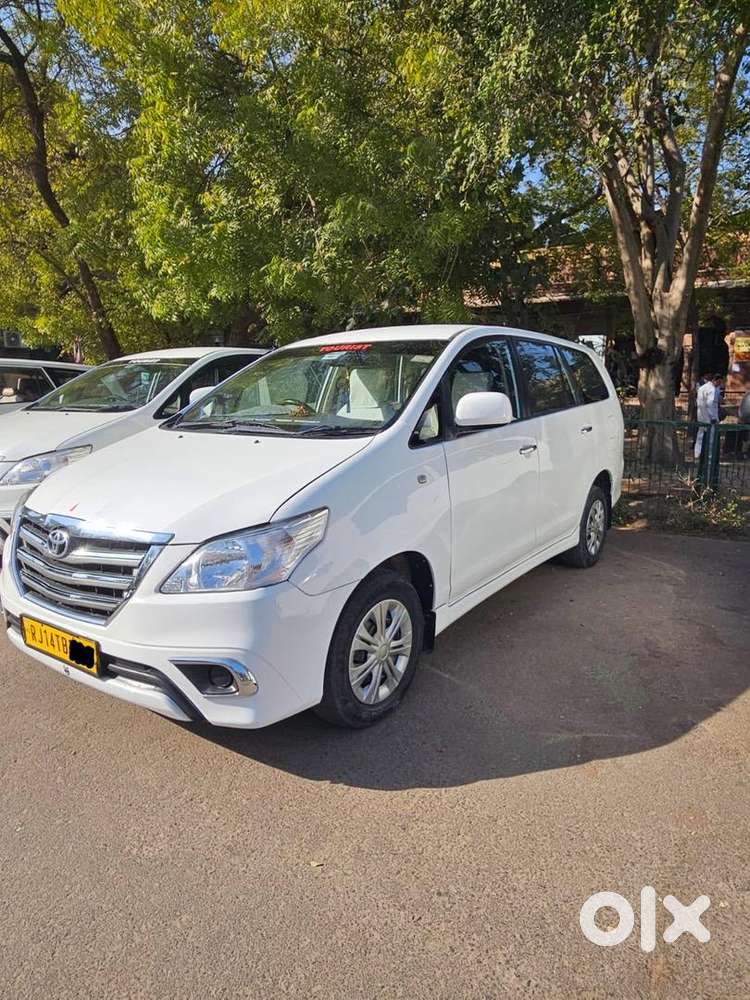 Toyota Innova 2012 Diesel Well Maintained