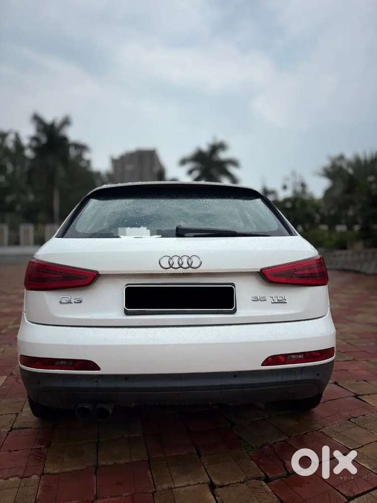 Premium & Catchy Luxury Audi Q3 Diesel Suv With  Panaromic Sunroof