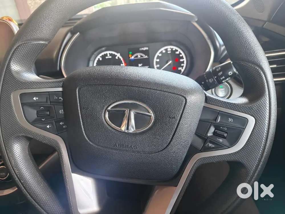 Tata Harrier With Panoramic Sunroof.good Condition. Single User