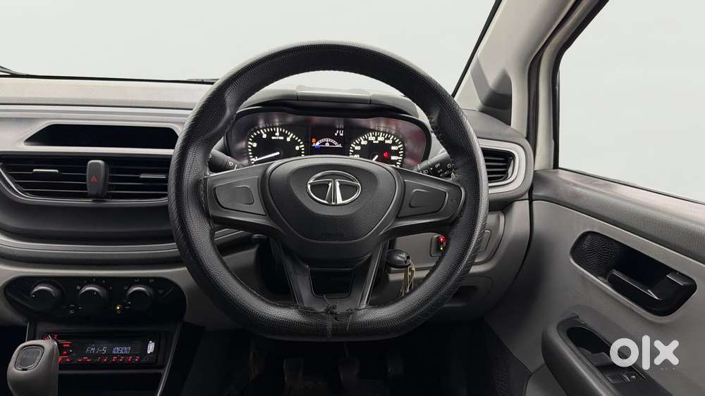 Tata Altroz 1.2 Xe, 2021, Cng & Hybrids