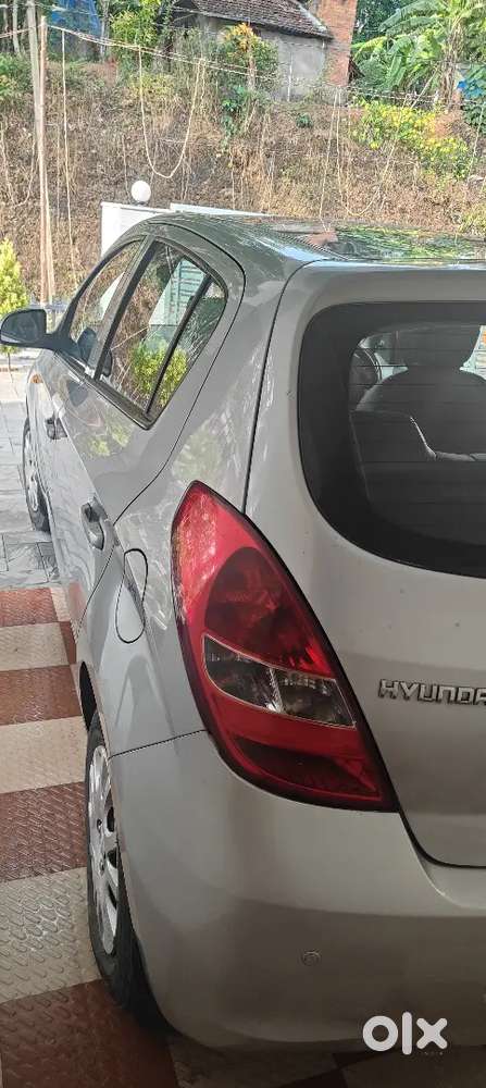 Hyundai I20 2012 Petrol 120000 Km Driven