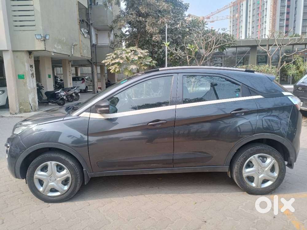 Tata Nexon Xm Mt