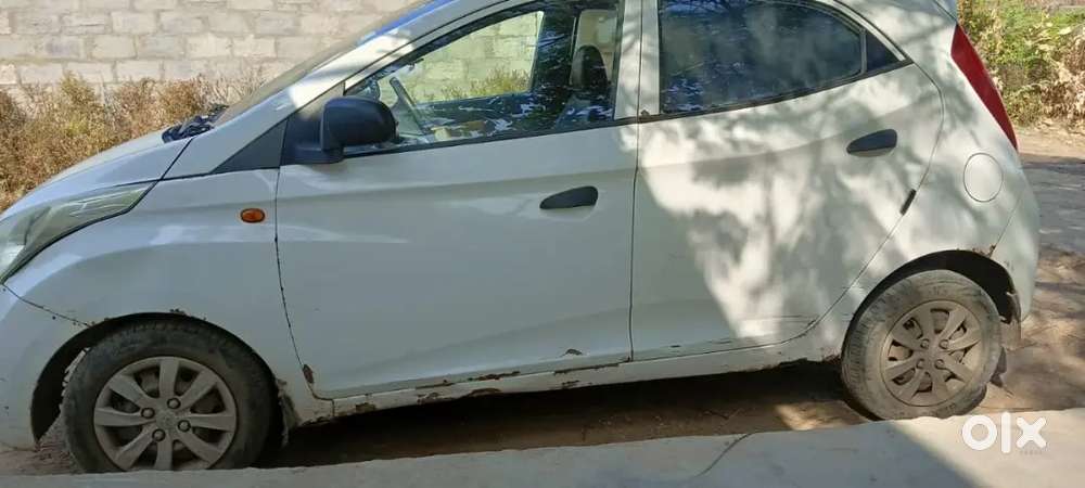 Hyundai Eon Magna 2013