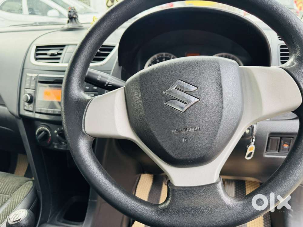 Maruti Suzuki Swift Vxi Abs Bsiv, 2017, Petrol