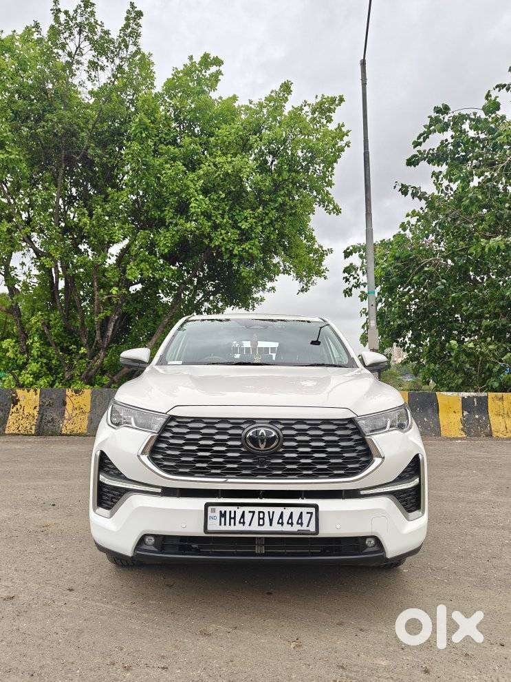 Toyota Innova Hycross 2.0 Zx (o) Hybrid 7 Str, 2025, Petrol