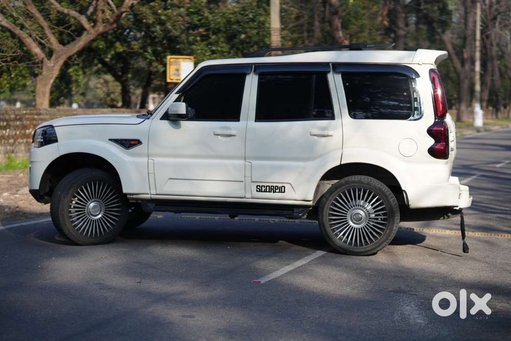Mahindra Scorpio Classic 2016 Diesel