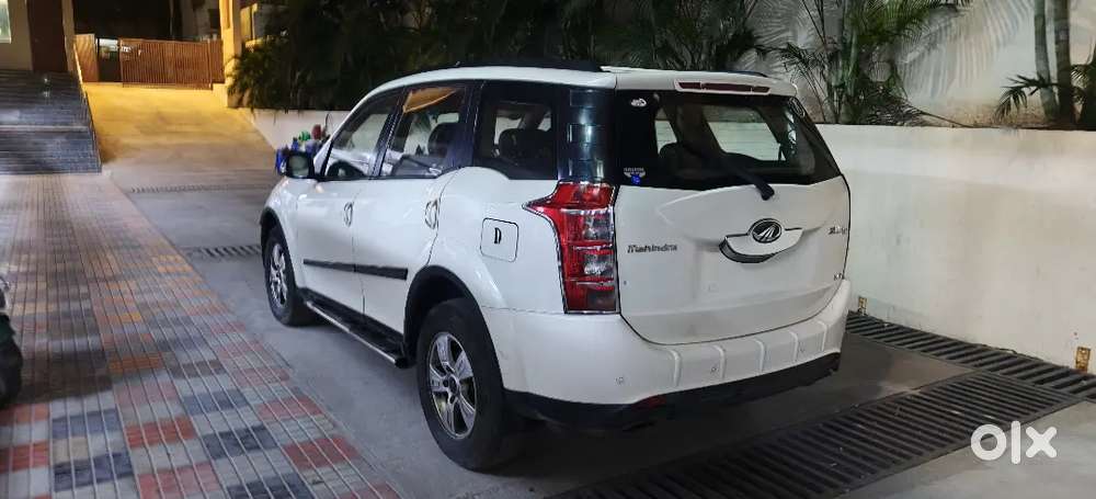 Mahindra Xuv500,dealer,cars24 And Spinny Don't Message