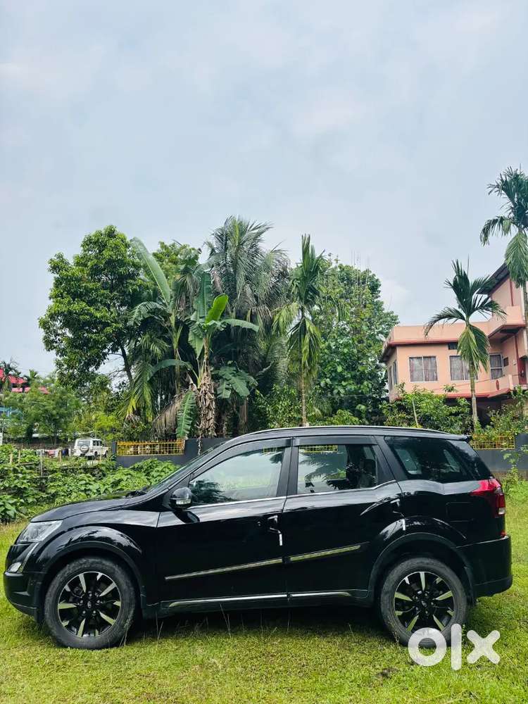 Mahindra Xuv500 W11 2019  Diesel 110000 Km Driven