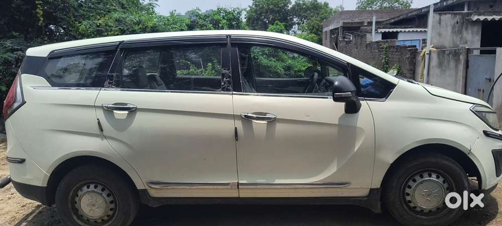 Mahindra Marazzo Diesel 2019