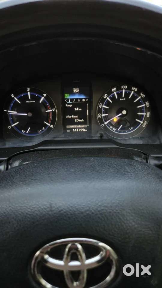 Toyota Innova Crysta 2.4 V 7 Str, 2017, Diesel
