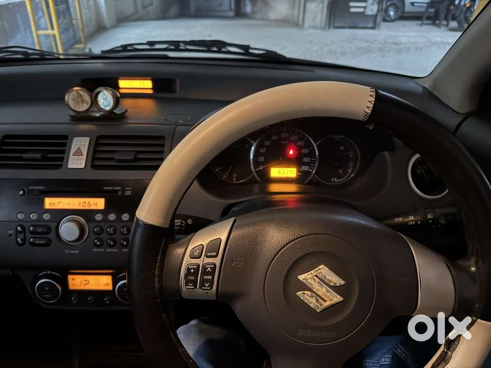 Maruti Suzuki Swift Dzire 1.3 Zxi, 2010, Petrol