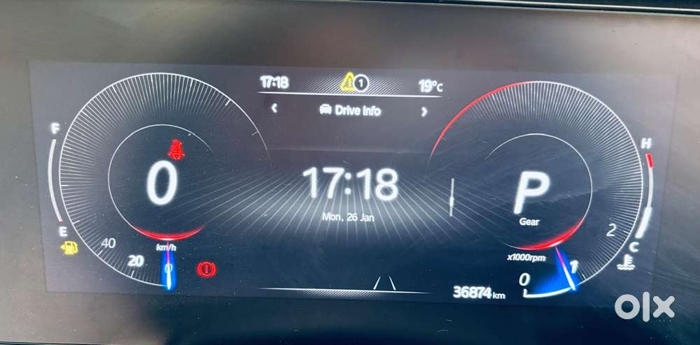 Mahindra Xuv700 2.0 Ax 7 Petrol At Luxury Pack Str, 2022, Petrol