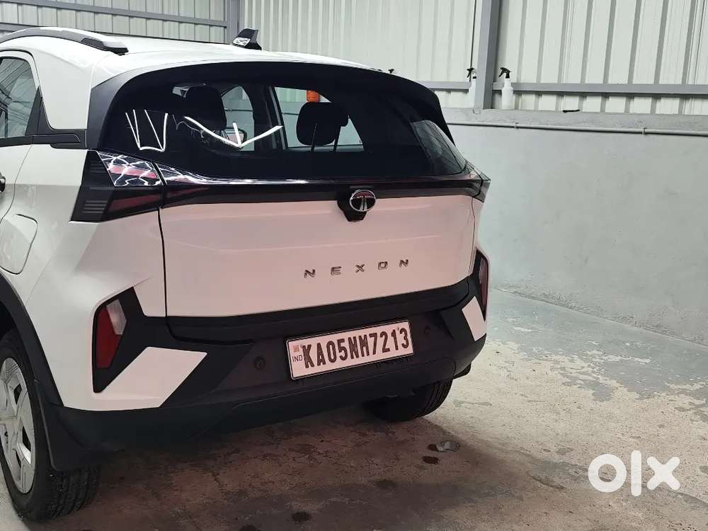 Tata Nexon 2025 Petrol 20500 Km Driven