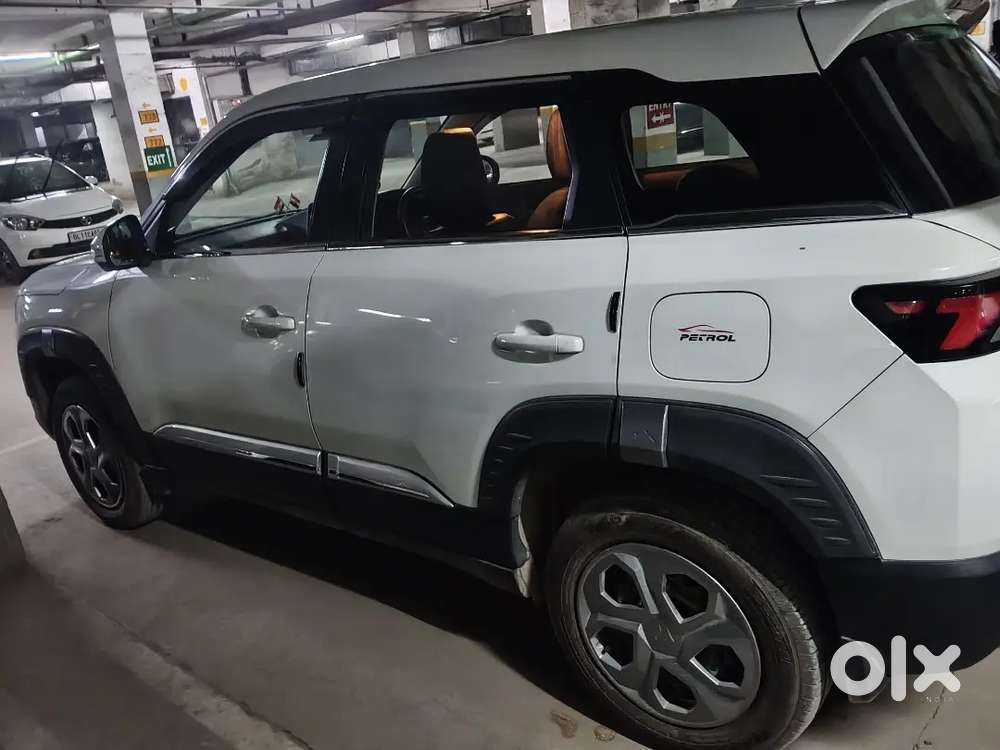 Maruti Brezza Lxi 2025