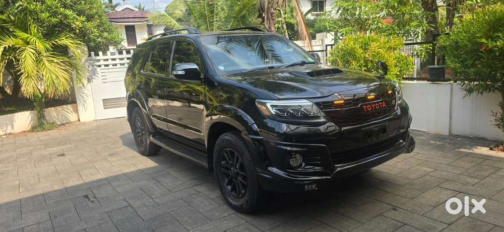 Toyota Fortuner 2012 Diesel Automatic Well Maintained