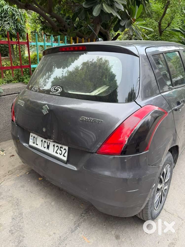 Maruti Suzuki Swift Lxi 2017