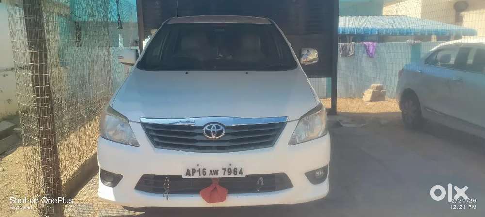 Toyota Innova 2.5 G3 2012