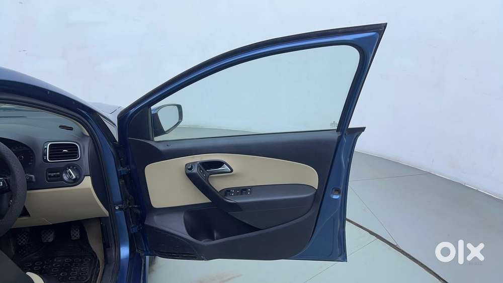 Volkswagen Ameo 1.2 Mpi Highline 16 Alloy, 2016, Petrol