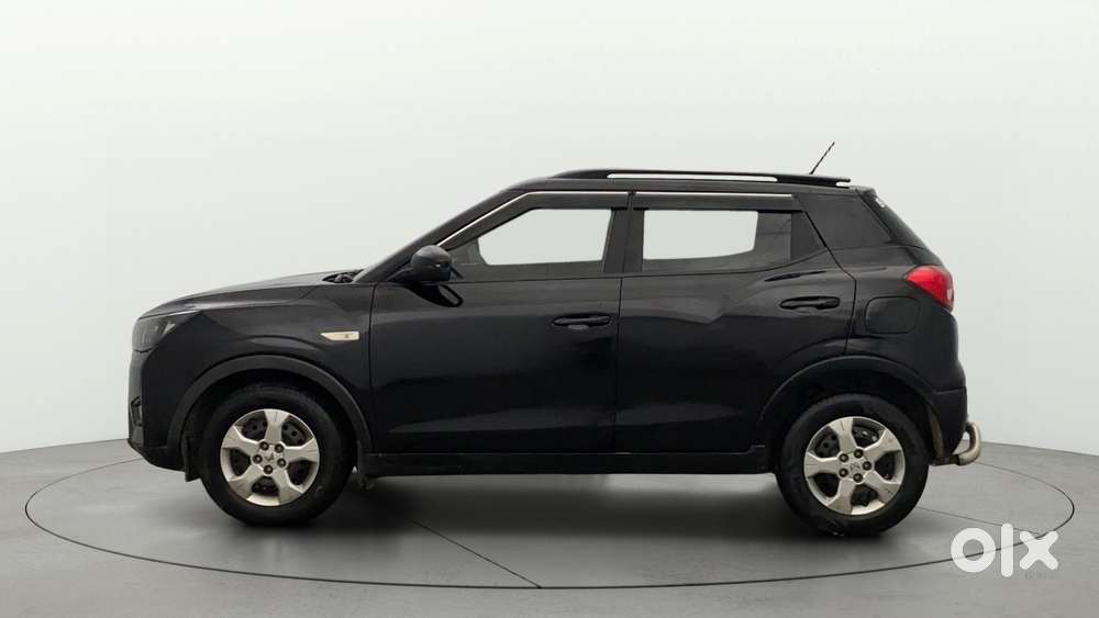 Mahindra Xuv300 W6, 2023, Petrol