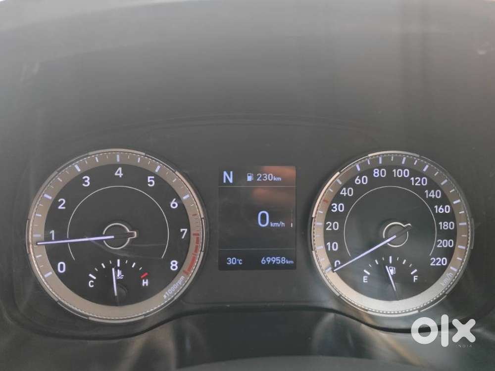 Hyundai Venue 1.0 Sx (o) Turbo Dct, 2021, Petrol
