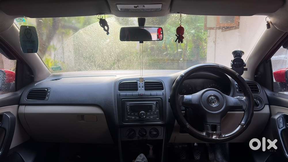 Volkswagen Polo Petrol Manual 2012