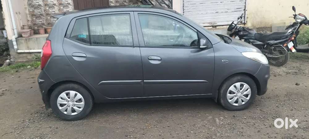 Hyundai I10 Sportz 2012