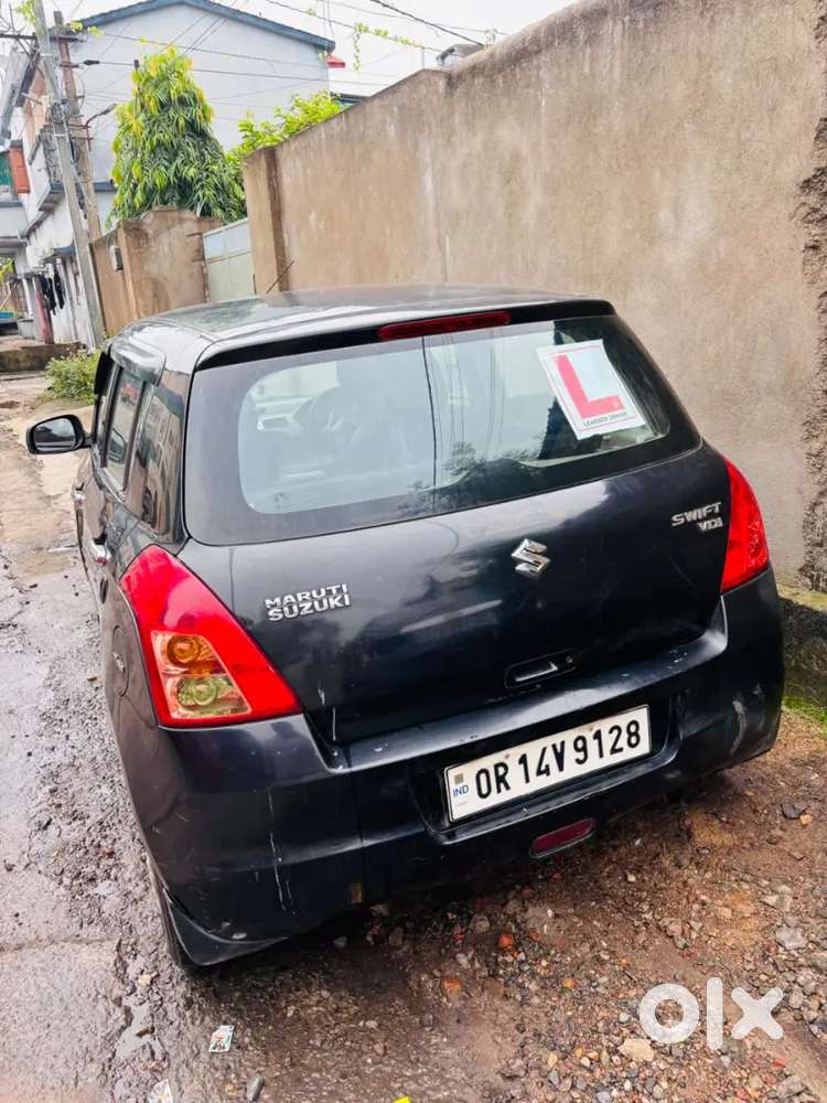 Maruti Suzuki Swift 2011