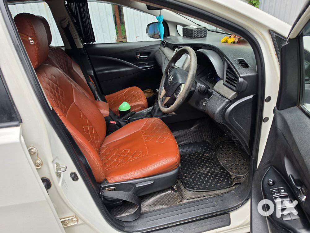 Toyota Innova Crysta 2.4 G Mt 8s, 2017, Diesel