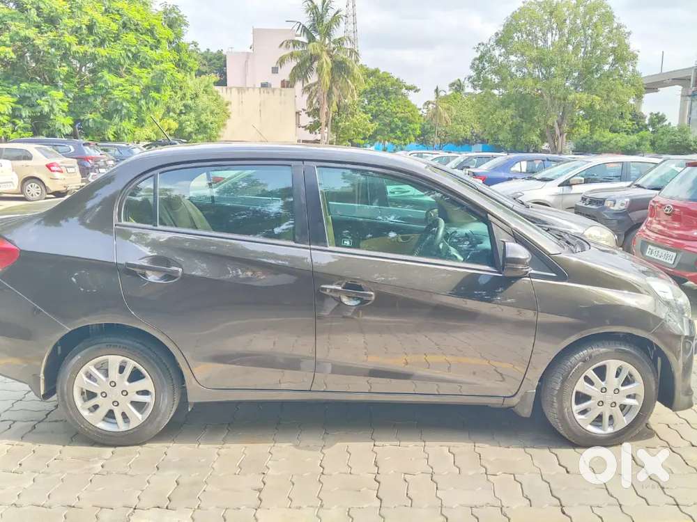 Honda Amaze 1.5 Exclusive Edition 2016
