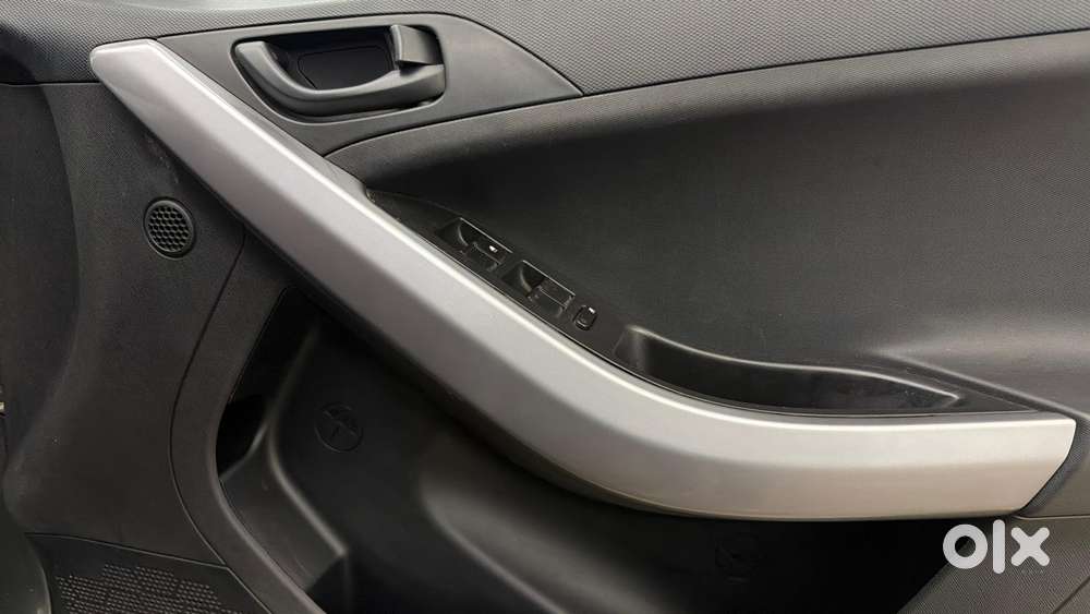 Tata Nexon 1.2 Revotron Xm (s), 2023, Petrol