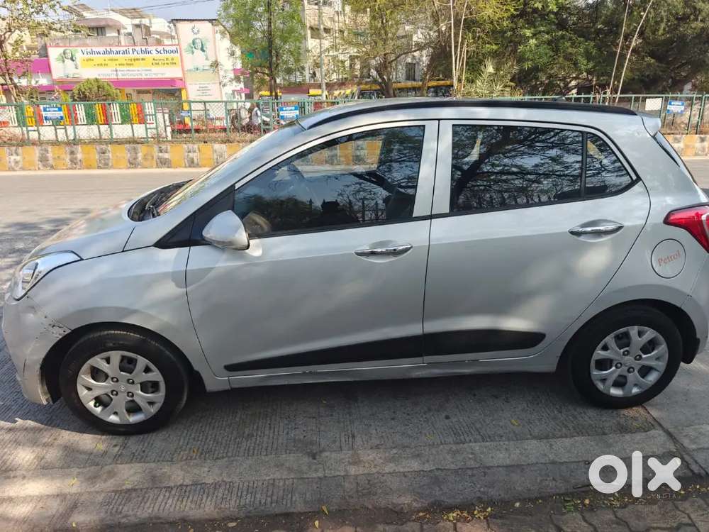 Hyundai Grand I10 Sportz 2013 Petrol