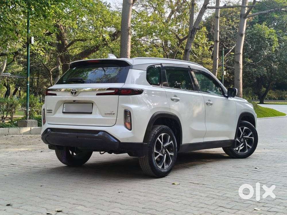 Toyota Urban Cruiser Hyryder 1.5 V Hybrid, 2023, Petrol