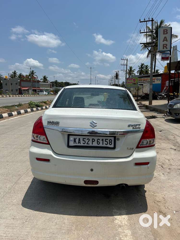 Maruti Suzuki Swift Dzire Lxi Option, 2010, Petrol