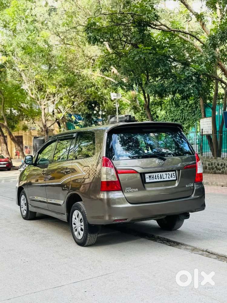 2015- Toyota Innova 2.5 G