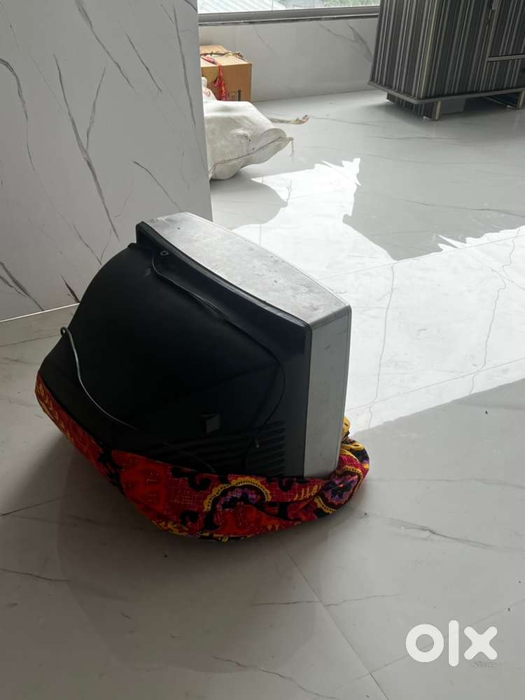 Used 2 hand tv