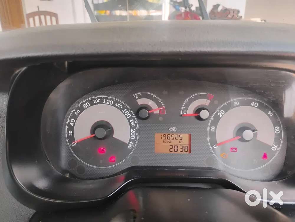 Fiat Linea 1.3 Active 2011