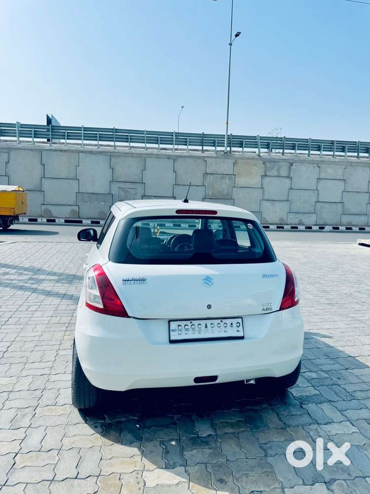 Maruti Suzuki Swift 2015
