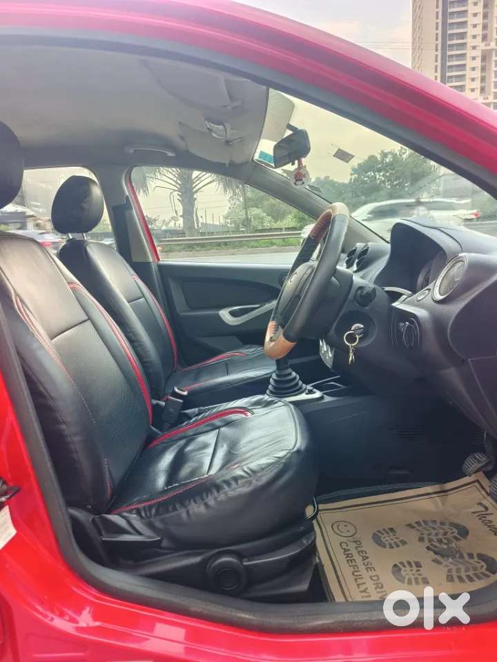 Ford Figo Petrol Zxi, 2011, Petrol