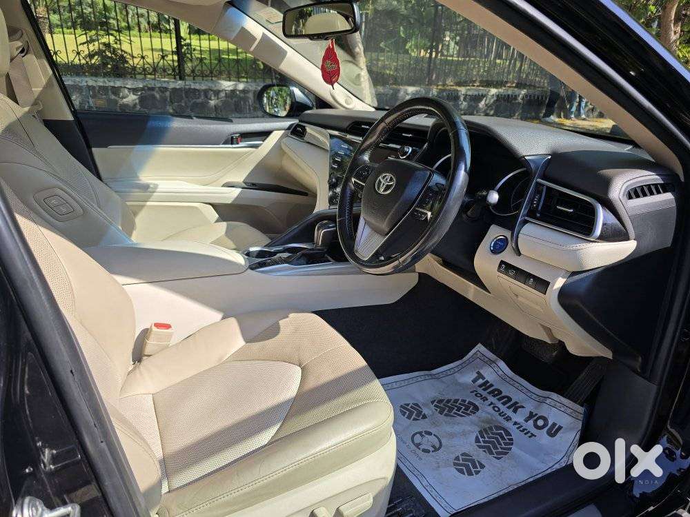 Toyota Camry Hybrid, 2019, Petrol