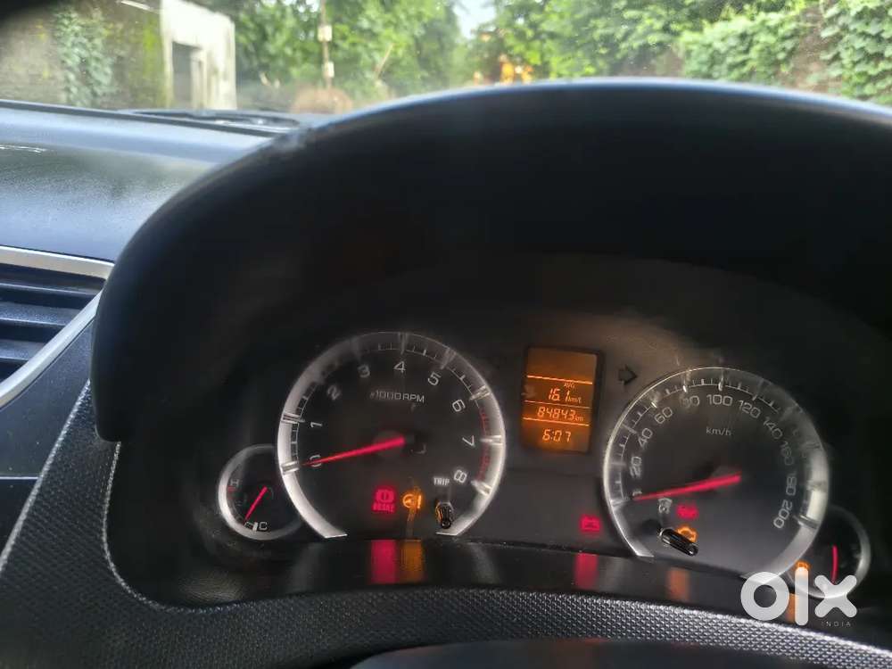 Maruti Swift Vxi 2015