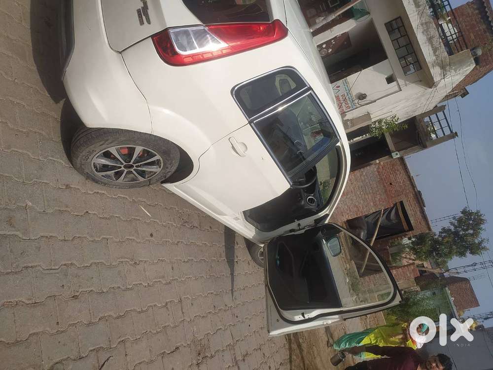 Full Ac, Power Windo Front,power Steering, Centre Locking