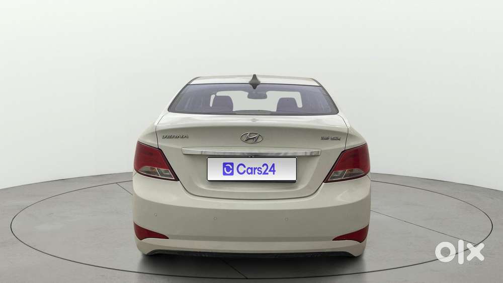 Hyundai Verna 1.6 Vtvt Sx, 2016, Petrol
