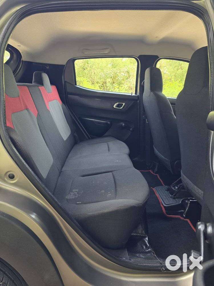Renault Kwid 1.0 Rxt (o) Easy-r, 2019, Petrol