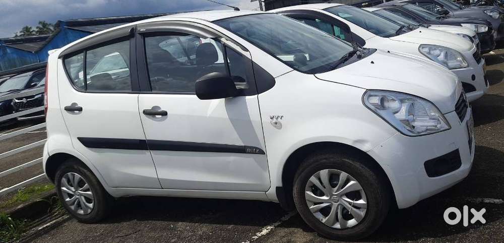 Maruti Suzuki Ritz, 2012, Petrol