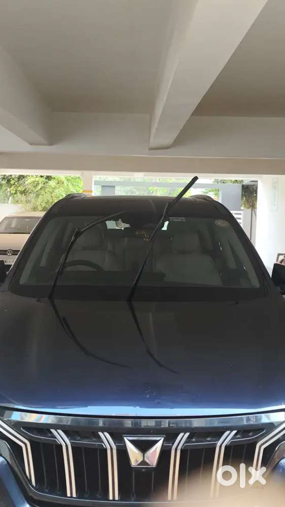 Mahindra Xuv700 Ax7 2022