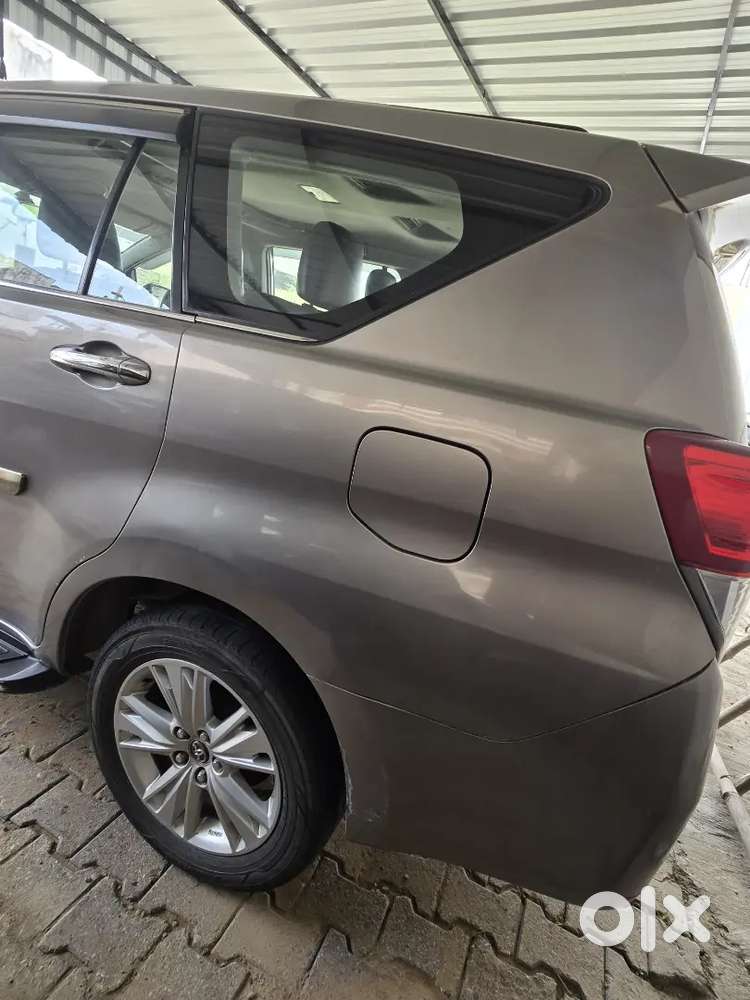 Toyota Innova Crysta 2016